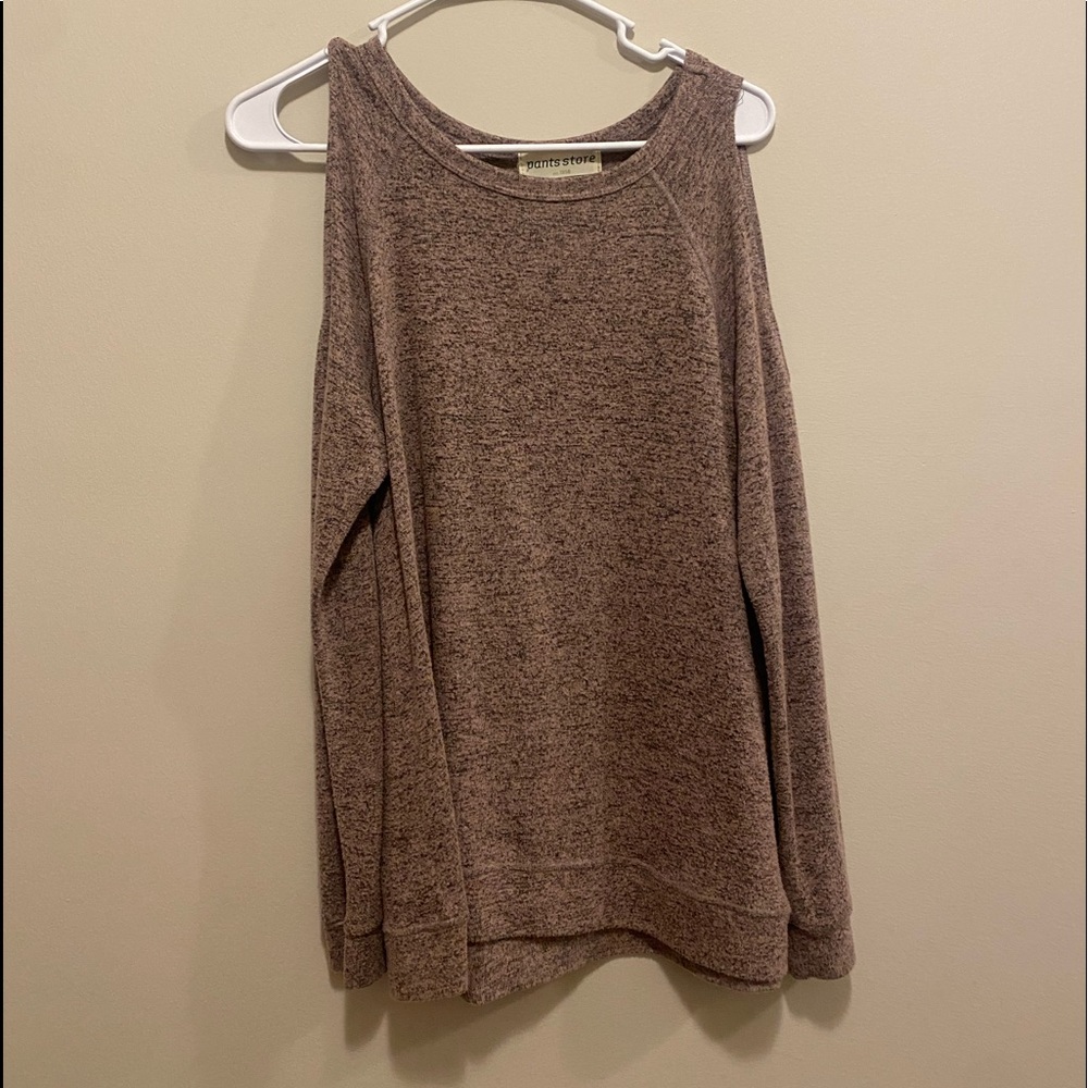 Open shoulder long sleeve sweater